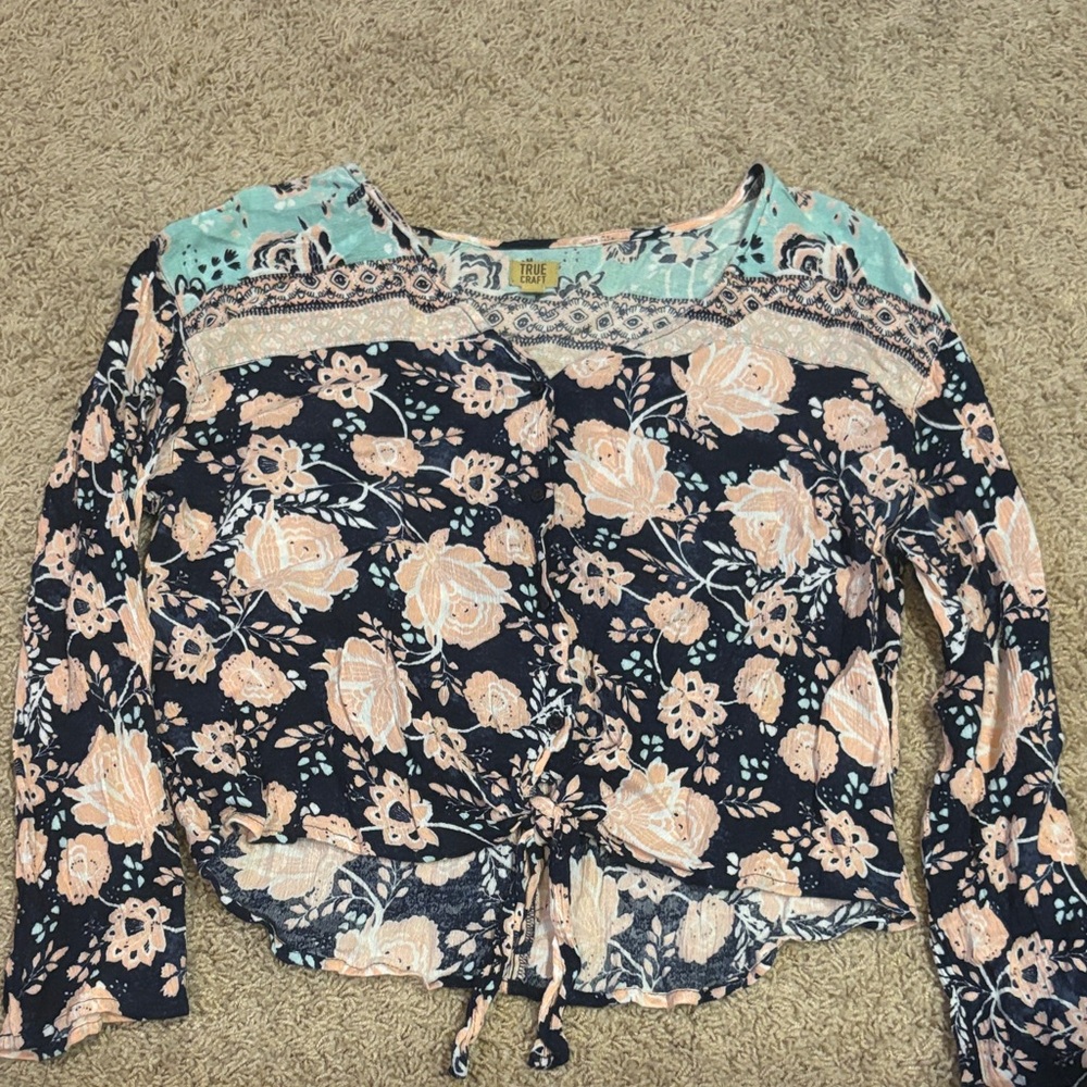 True Craft Floral Blouse in Navy and Peach